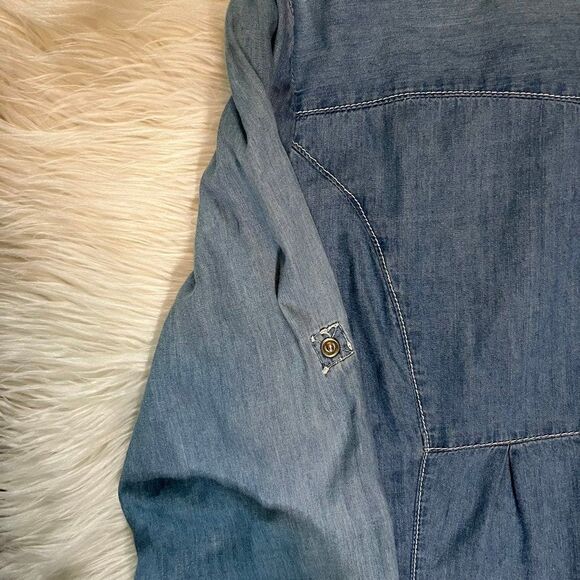 Chambray Long Sleeved Pearl Snap Denim Top Small - Picture 9 of 9